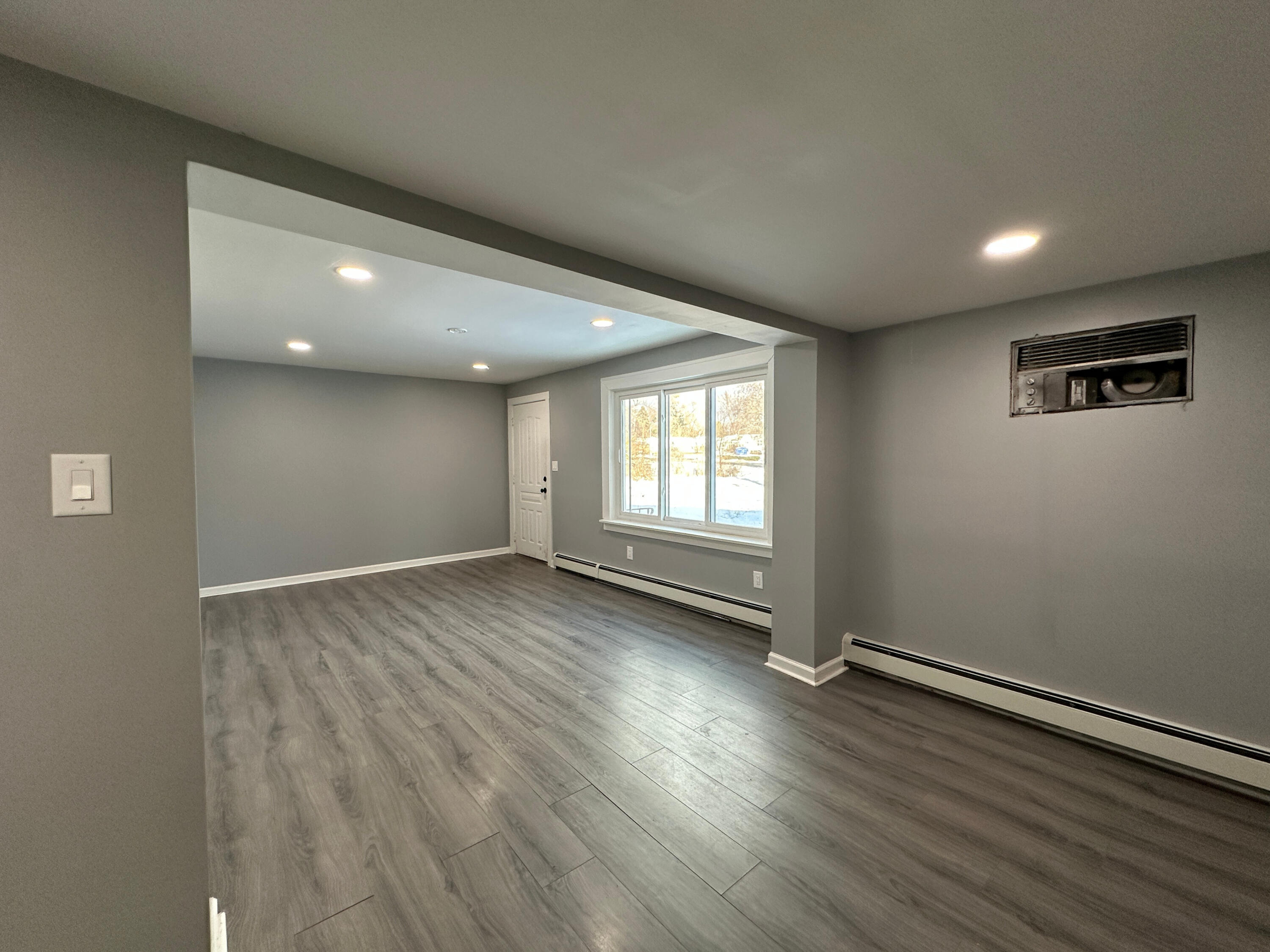 2770 South Wagner Road Ann Arbor, MI 48103 - Photo 5 of 103 DR to LR door 1 adj