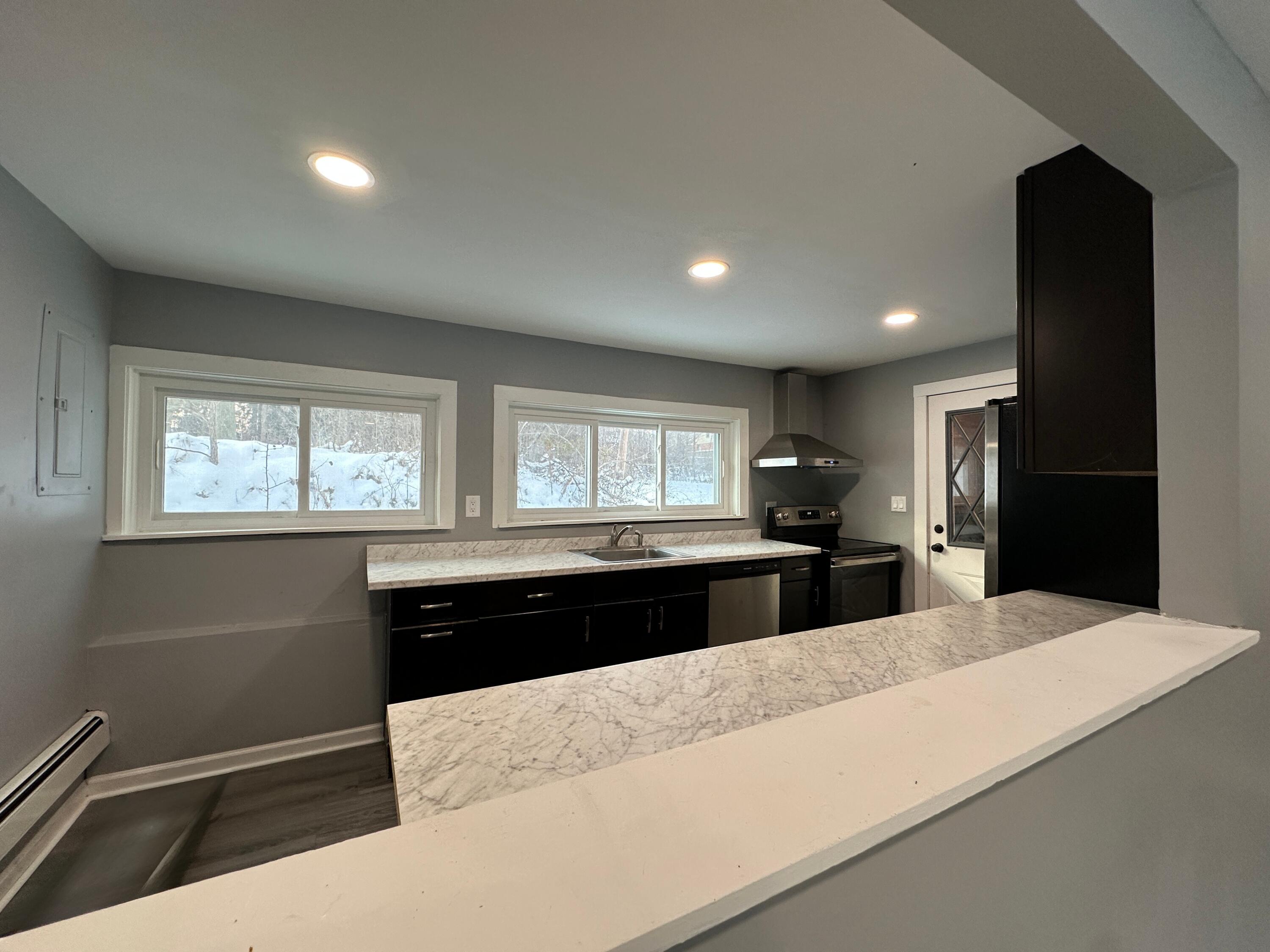 2770 South Wagner Road Ann Arbor, MI 48103 - Photo 10 of 103 LR psthr to Kit adj