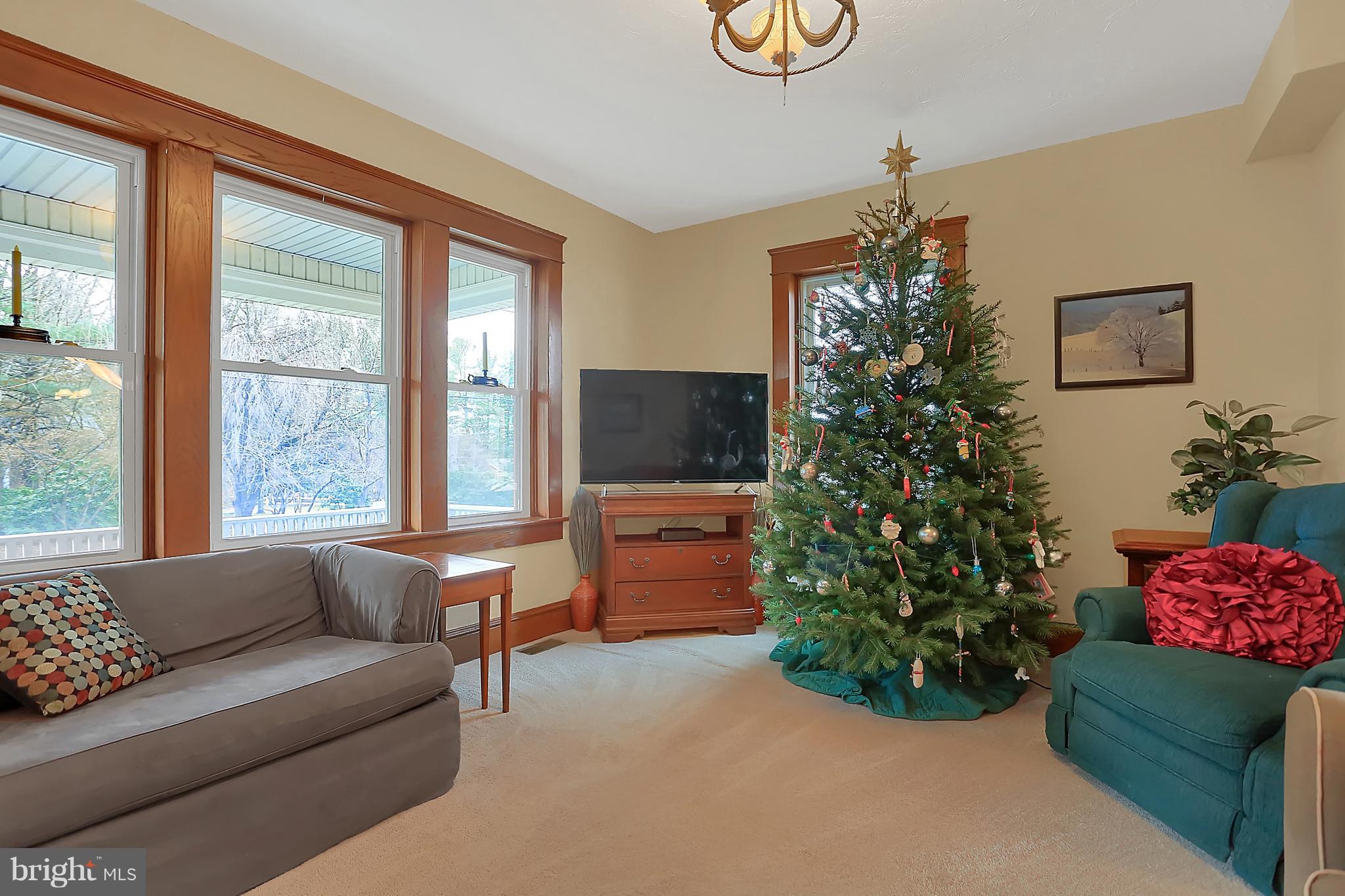 1503 Jefferson Road Spring Grove, PA 17362 - Photo 7 of 48