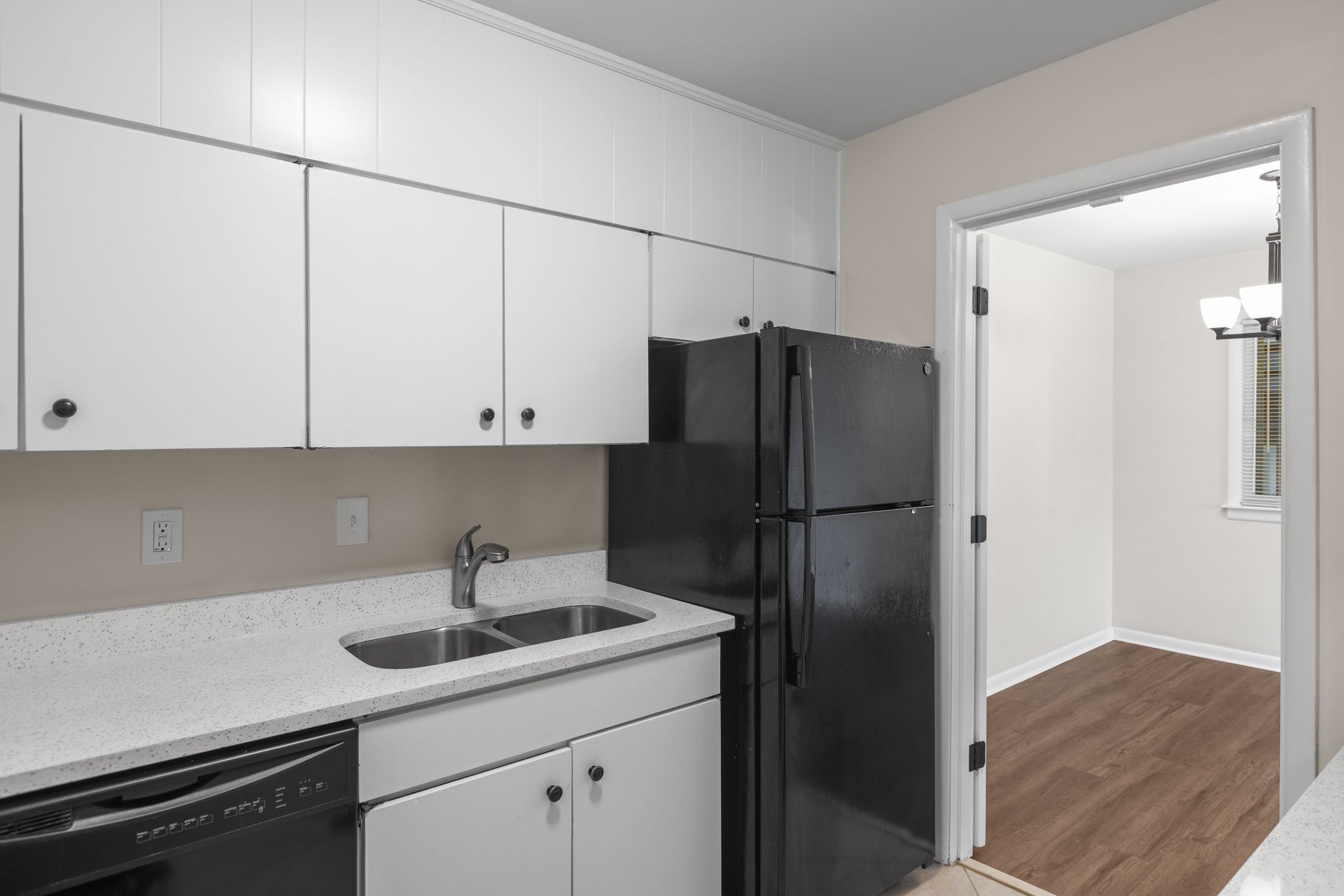 1900 Richard Jones Road, Unit R1 Nashville, TN 37215 - Photo 14 of 29 a kitchen with a sink and a refrigerator