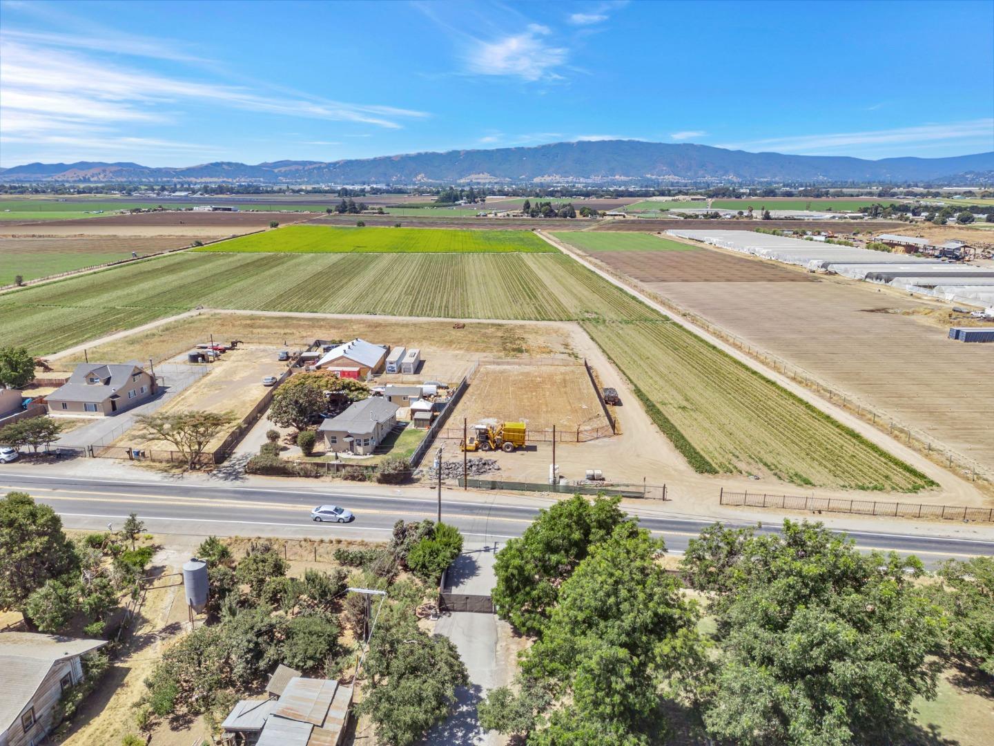 2712 Ferguson Road Gilroy, CA 95020 - Photo 14 of 60 a view of a swimming pool with an ocean view