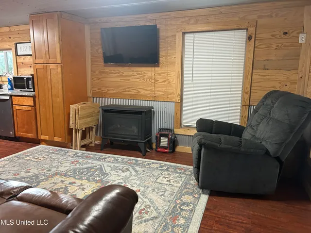 $349,900 | 2225 County Road, Kosciusko, MS 39090