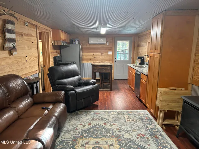 $349,900 | 2225 County Road, Kosciusko, MS 39090