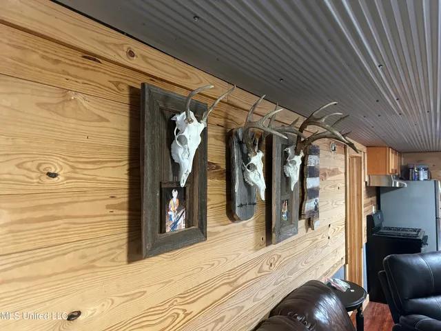 $349,900 | 2225 County Road, Kosciusko, MS 39090