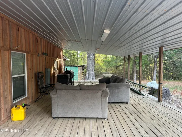 $349,900 | 2225 County Road, Kosciusko, MS 39090