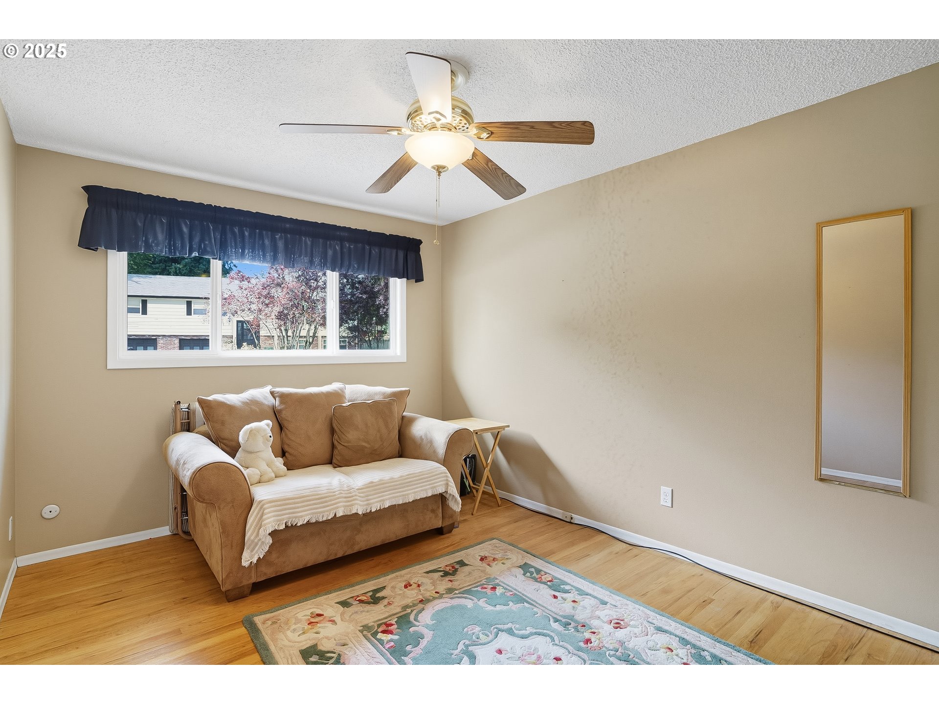 15909 Northeast Morris Street Portland, OR 97230 - Photo 12 of 27