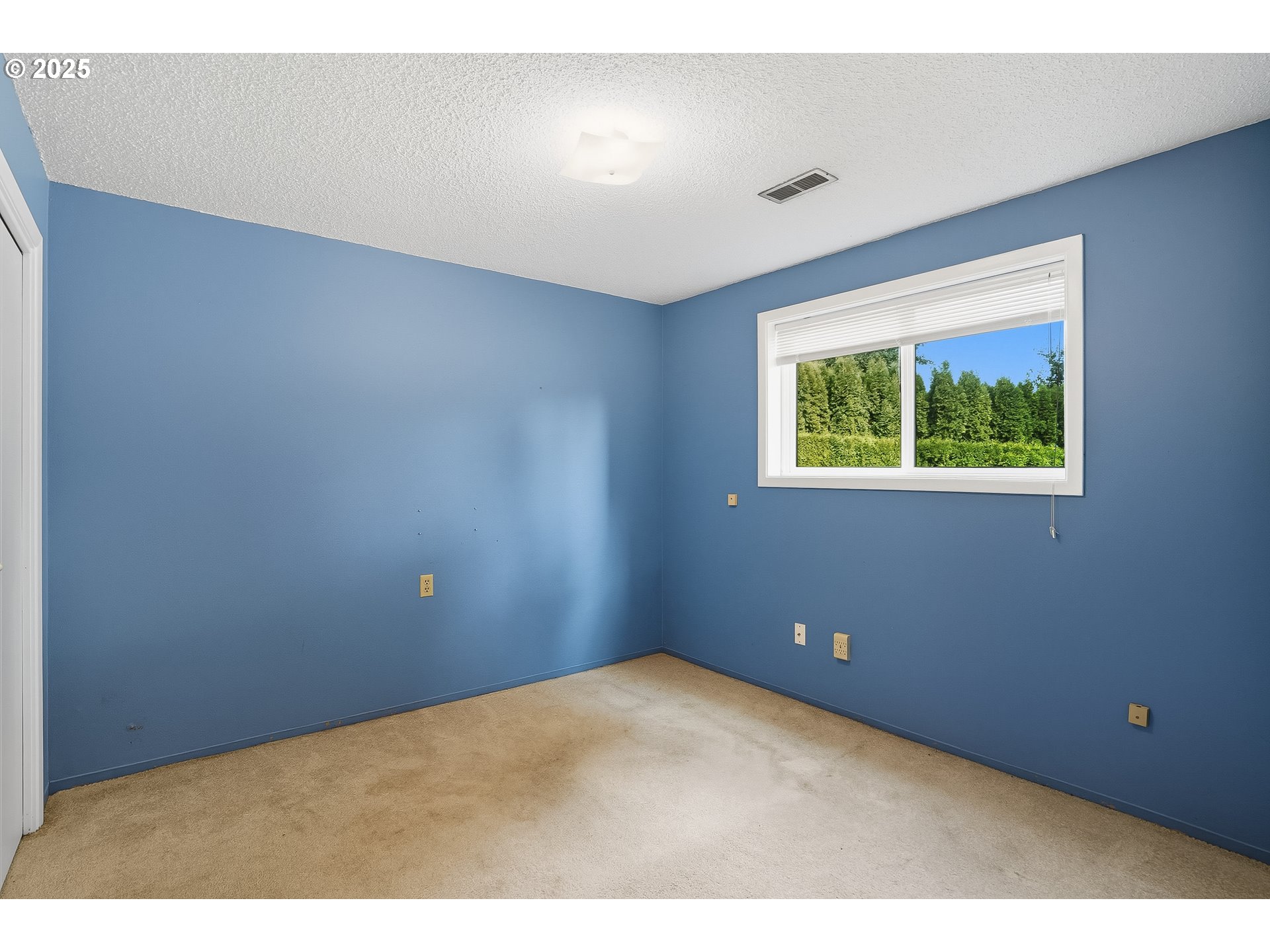 15909 Northeast Morris Street Portland, OR 97230 - Photo 18 of 27