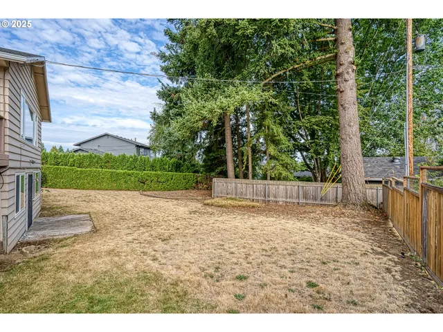 $580,000 | 15909 Northeast Morris Street, Portland, OR 97230