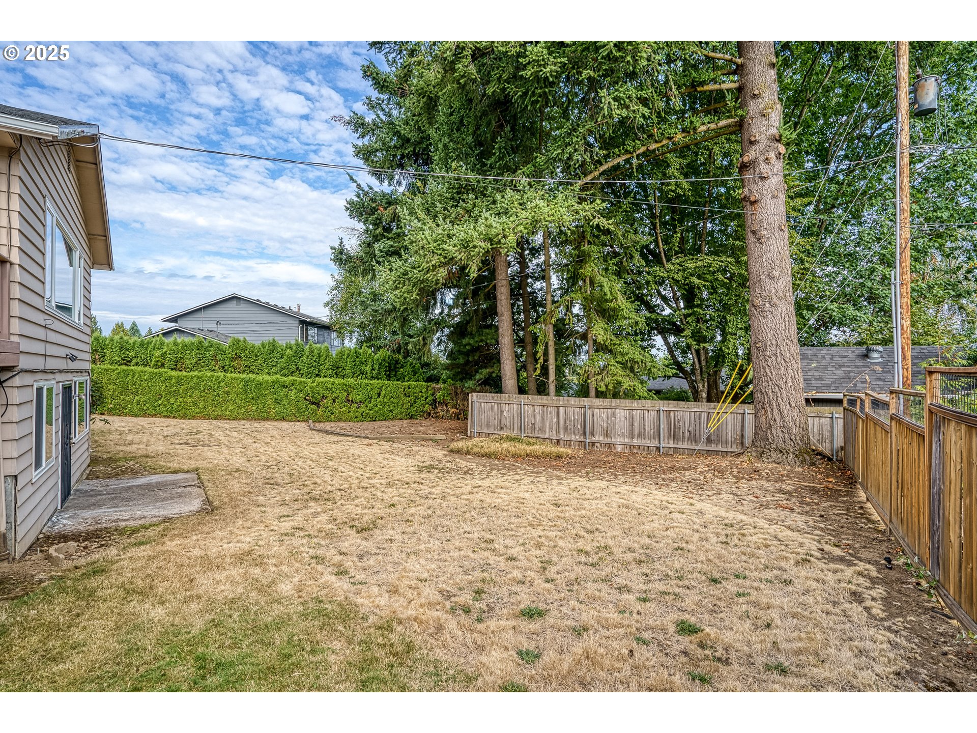 15909 Northeast Morris Street Portland, OR 97230 - Photo 24 of 27