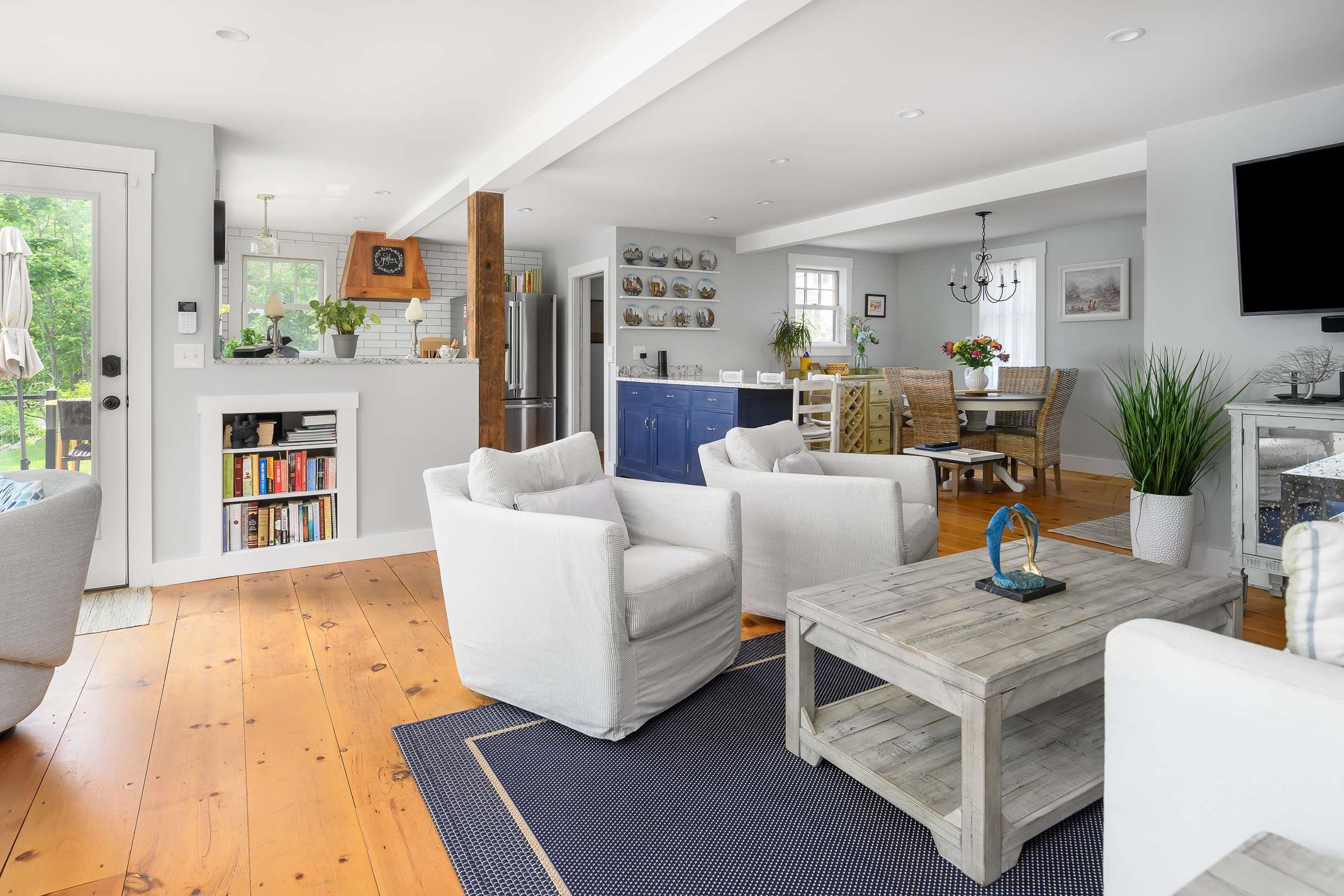 160 Whipple Road Kittery, ME 03904 - Photo 7 of 39 Gallery Image 7