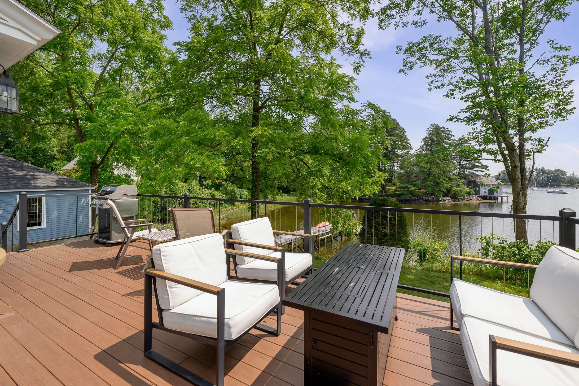 160 Whipple Road Kittery, ME 03904 - Photo 9 of 39 Gallery Image 9