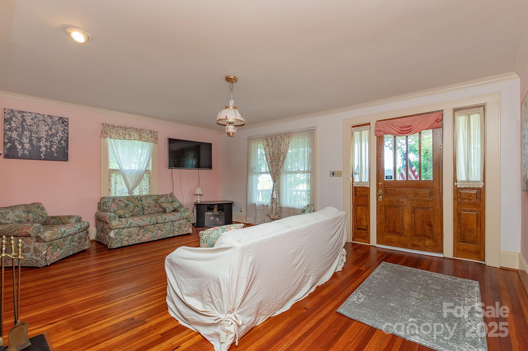 2284 Leonard Road Lexington, NC 27295 - Photo 4 of 40 Gallery Image 4
