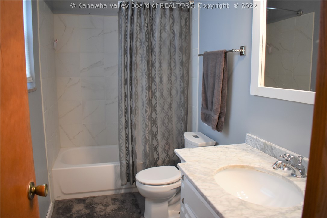 2020 Huber Road Charleston, WV 25314 - Photo 9 of 23 Gallery Image 9