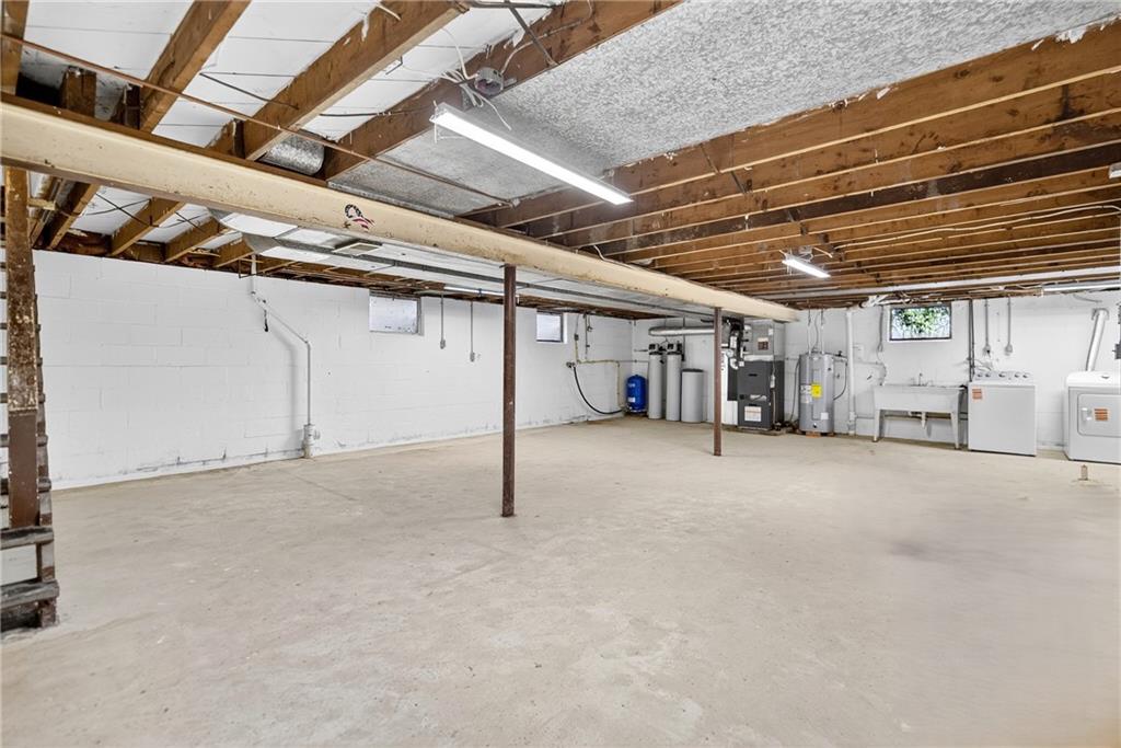 201 Glen Eden Road Rochester, PA 15074 - Photo 23 of 34 a view of empty room with wooden ceiling