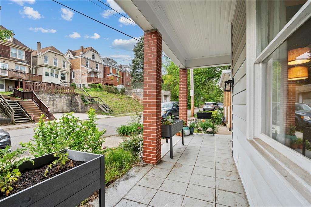 38 Exeter Street Pittsburgh, PA 15217 - Photo 3 of 29