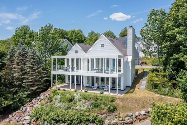$5,200,000 | 1 Ship Street, Rockport, ME 04856