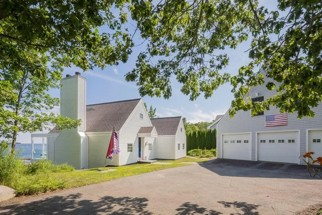 $5,200,000 | 1 Ship Street, Rockport, ME 04856