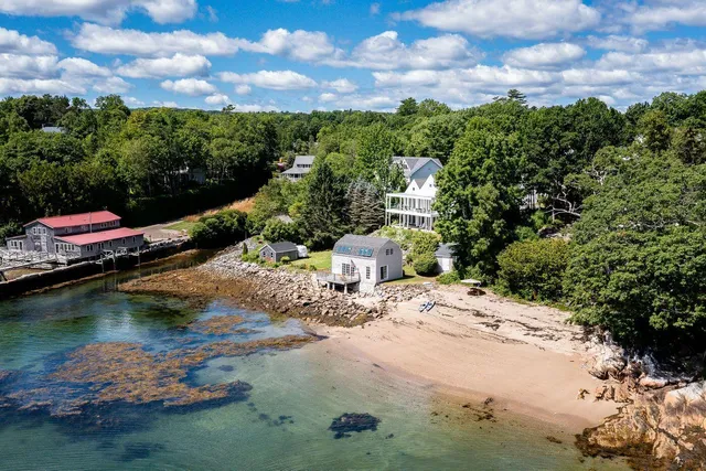 $5,200,000 | 1 Ship Street, Rockport, ME 04856