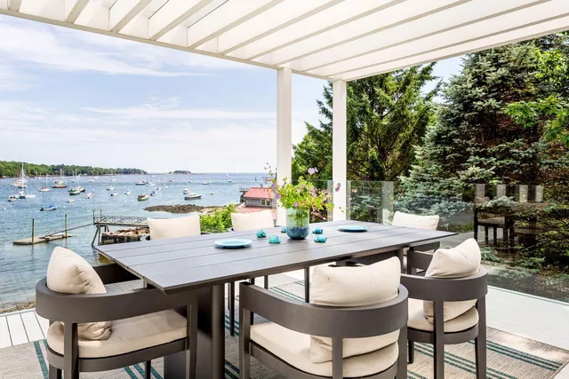 $5,200,000 | 1 Ship Street, Rockport, ME 04856