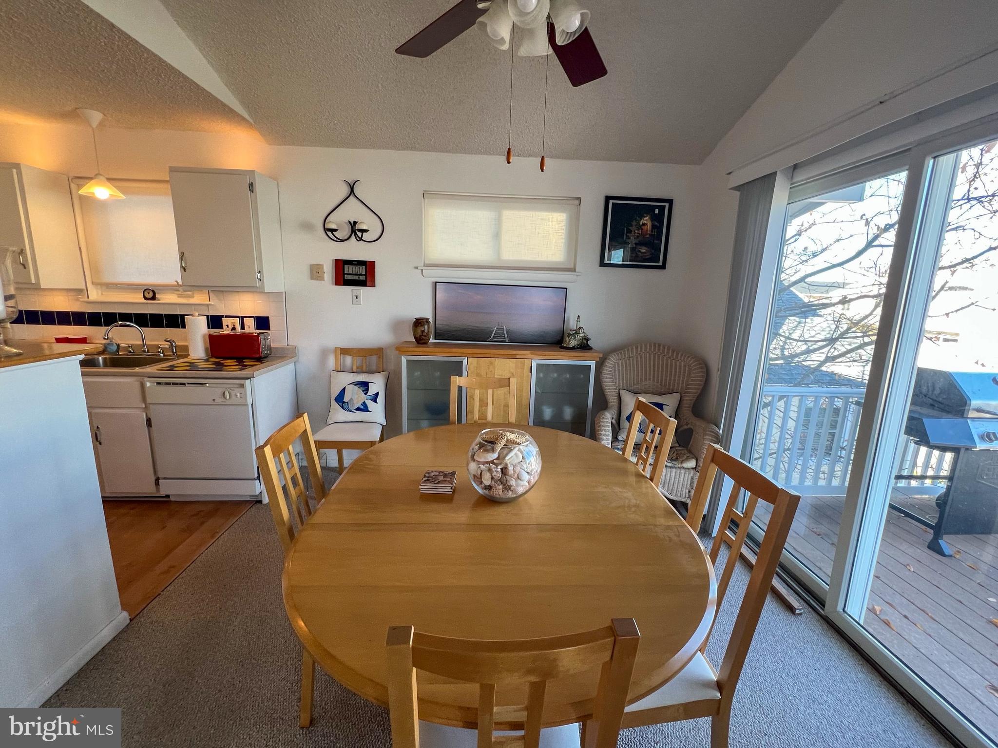 386 24th Street Avalon, NJ 08202 - Photo 5 of 32 a dining room with furniture and window