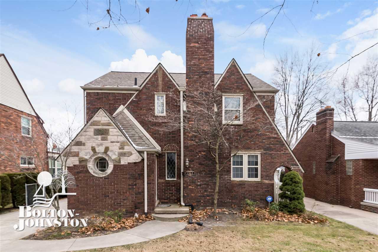 1363 Cadieux Road Grosse Pointe, MI 48230 - Photo 35 of 35 31368611-35.JPG