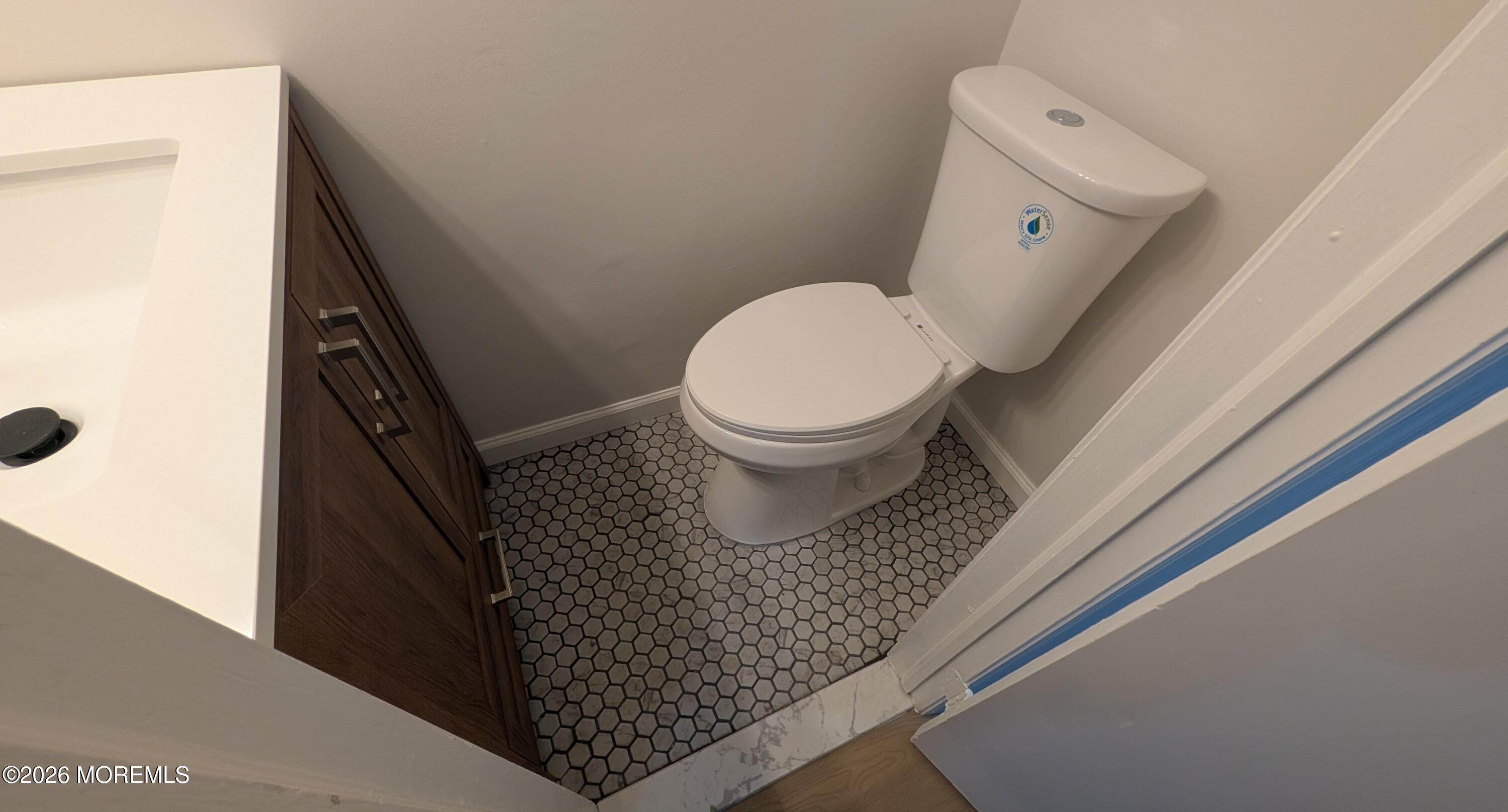 13 Wren Way Howell, NJ 07731 - Photo 5 of 30 1st Floor Powder Room