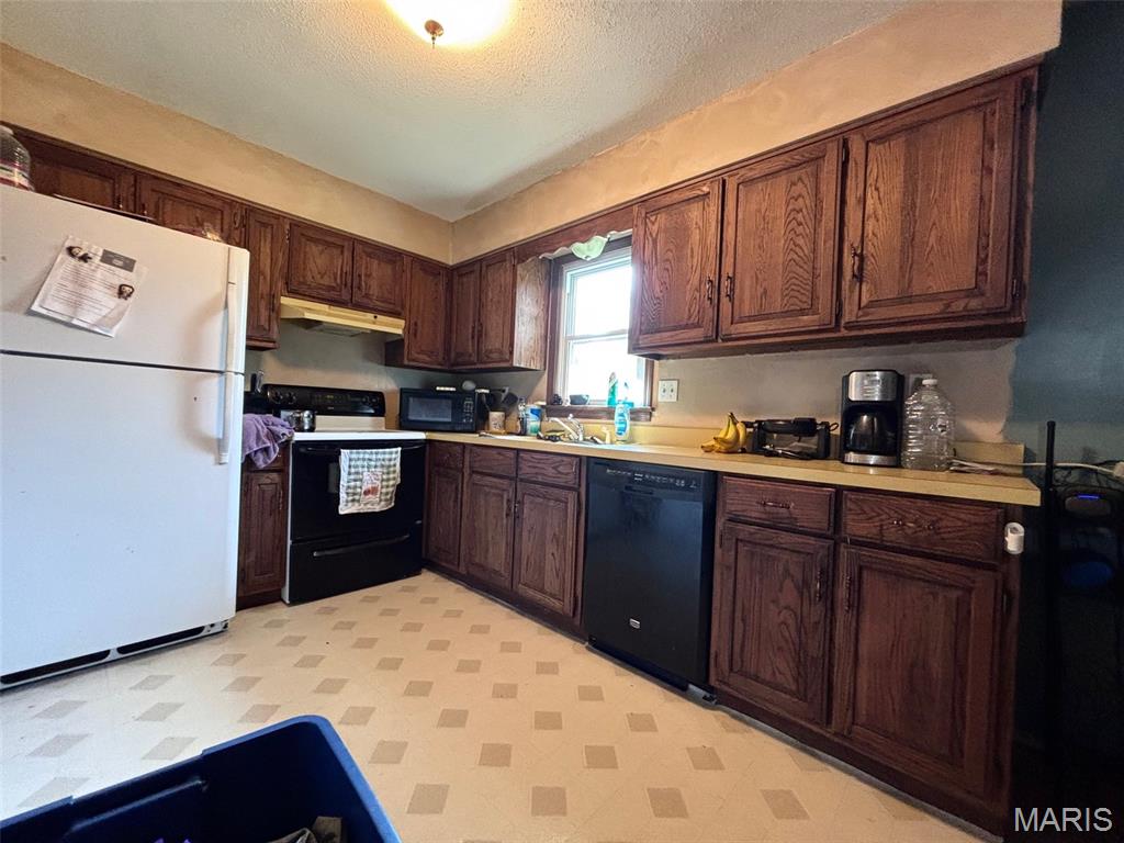 302 Mary Mexico, MO 65265 - Photo 5 of 9