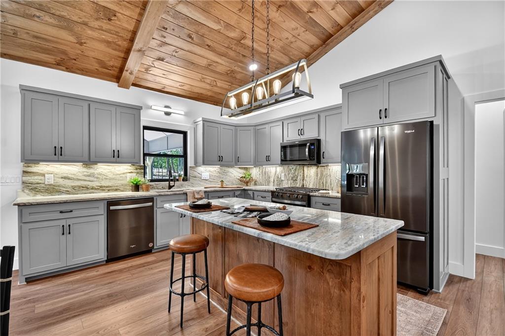 2 Brookhaven Lane Blue Ridge, GA 30513 - Photo 8 of 39