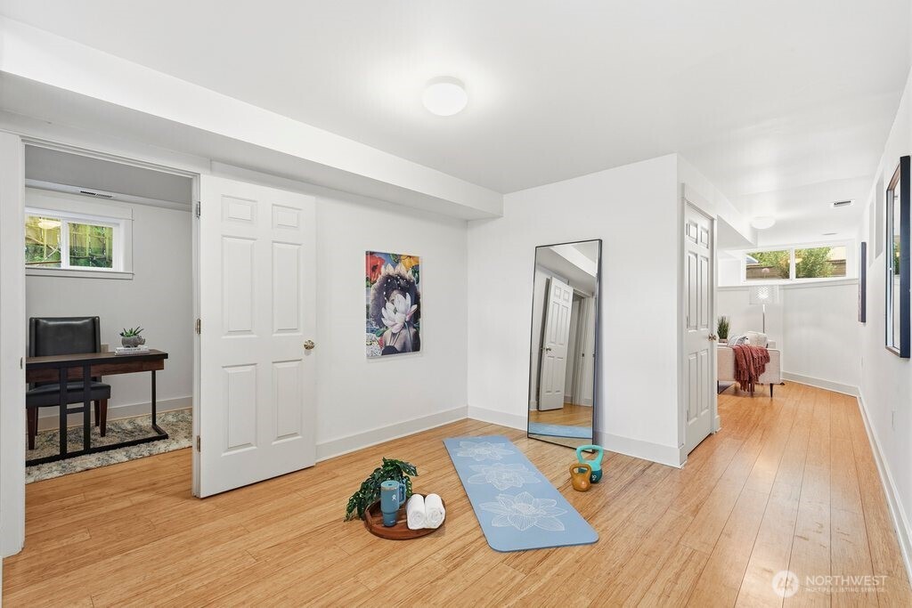 108 North 54th Street Seattle, WA 98103 - Photo 26 of 36