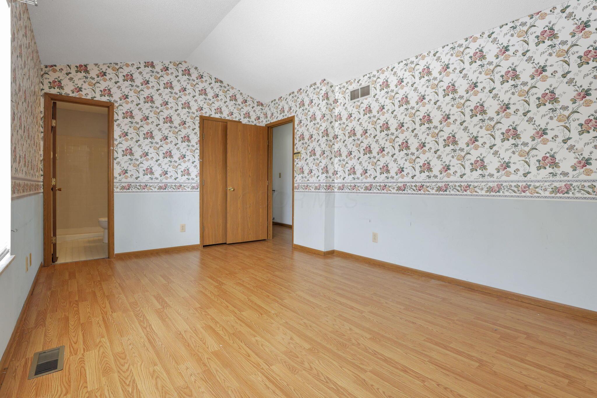 1593 Raspberry Run Drive Columbus, OH 43204 - Photo 23 of 45 36-web-or-mls-IMG_4262