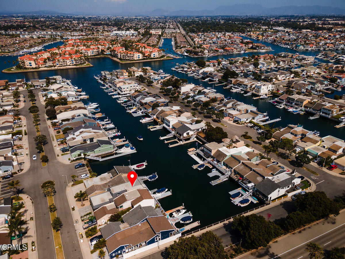 4612 Falkirk Bay Oxnard, CA 93035 - Photo 39 of 39 an aerial view of residential houses with outdoor space
