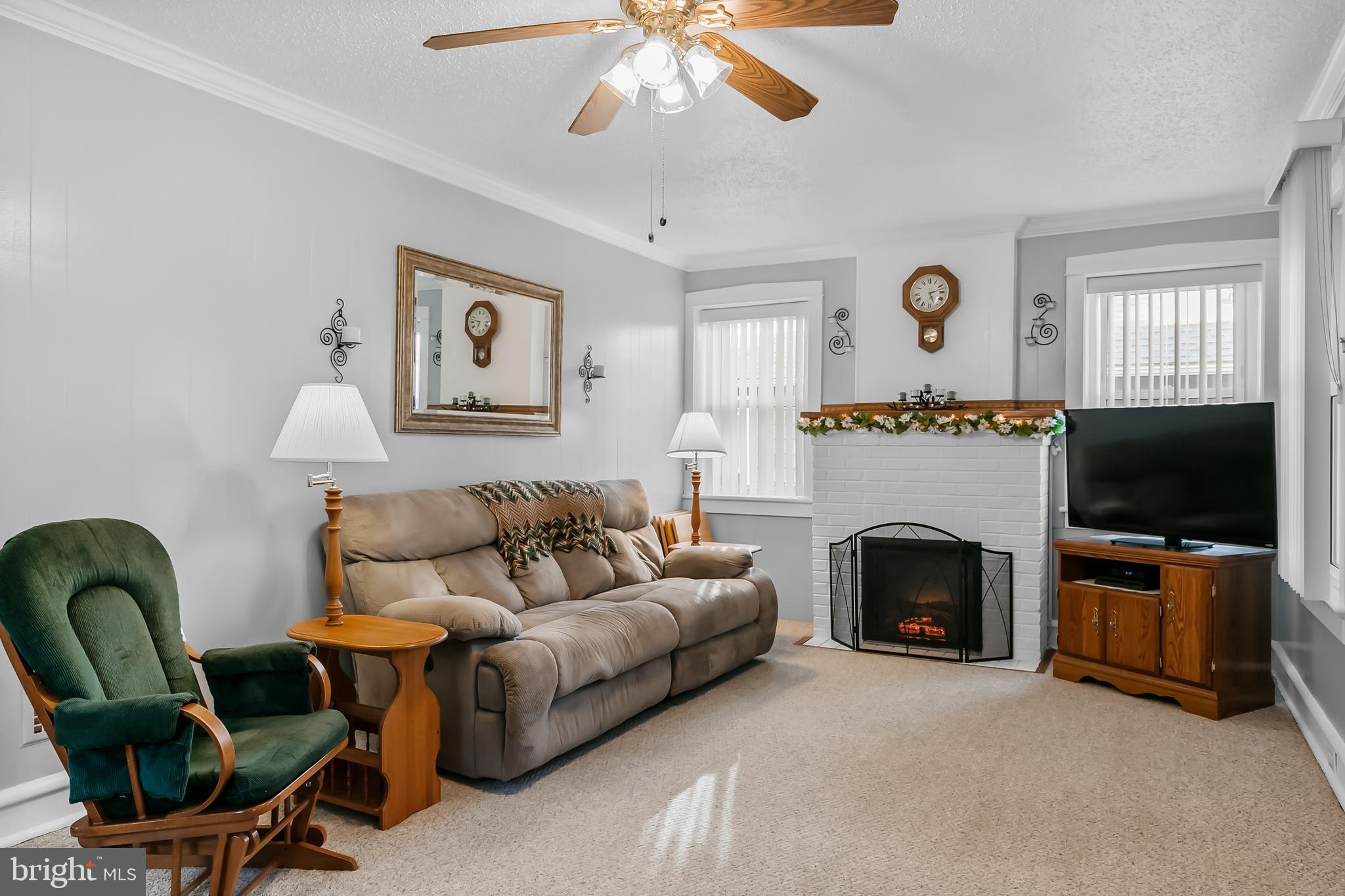 175 Cornell Road Audubon, NJ 08106 - Photo 7 of 43 Electric fireplace