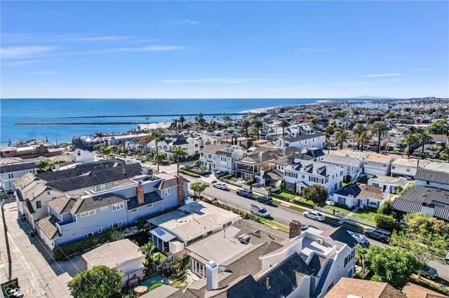 $5,595,000 | 310 Marigold Avenue, Corona del Mar, CA 92625