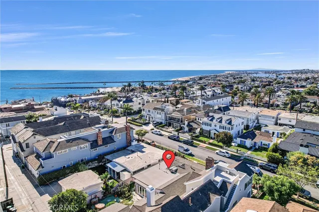 $5,595,000 | 310 Marigold Avenue, Corona del Mar, CA 92625