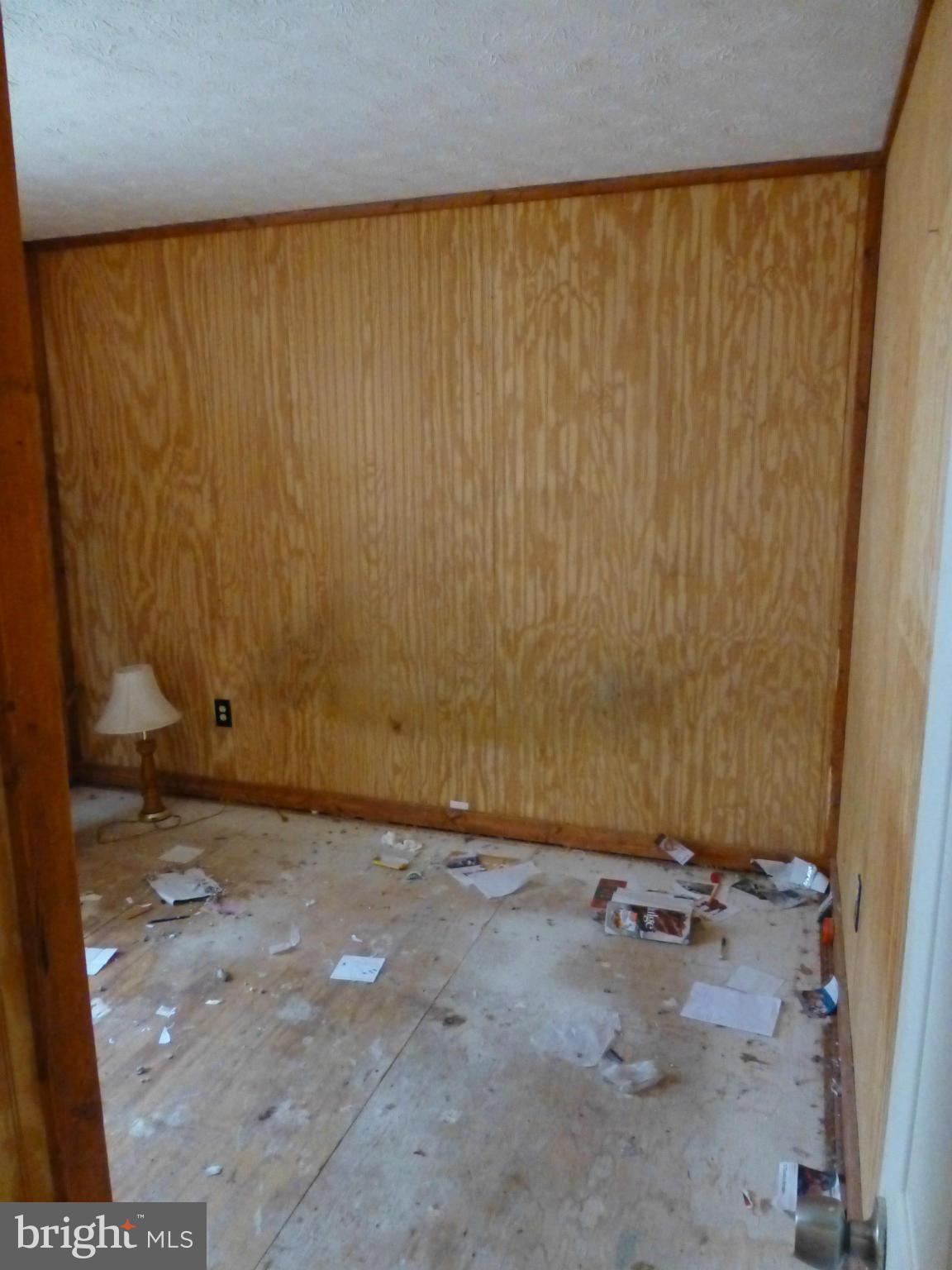 295 Whitaker Road Pasadena, MD 21122 - Photo 11 of 20 Bedroom #2