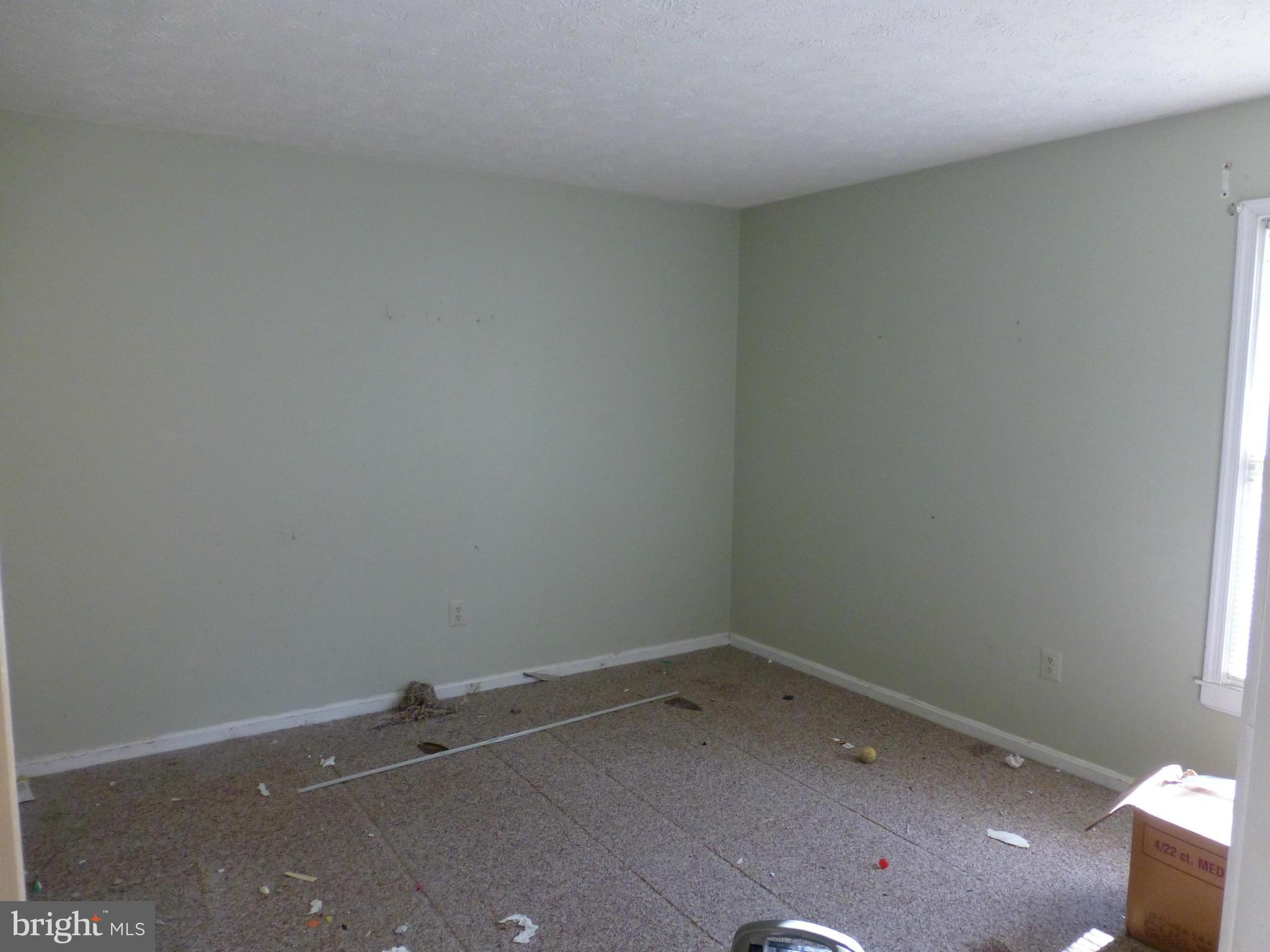 295 Whitaker Road Pasadena, MD 21122 - Photo 10 of 20 Bedroom #1