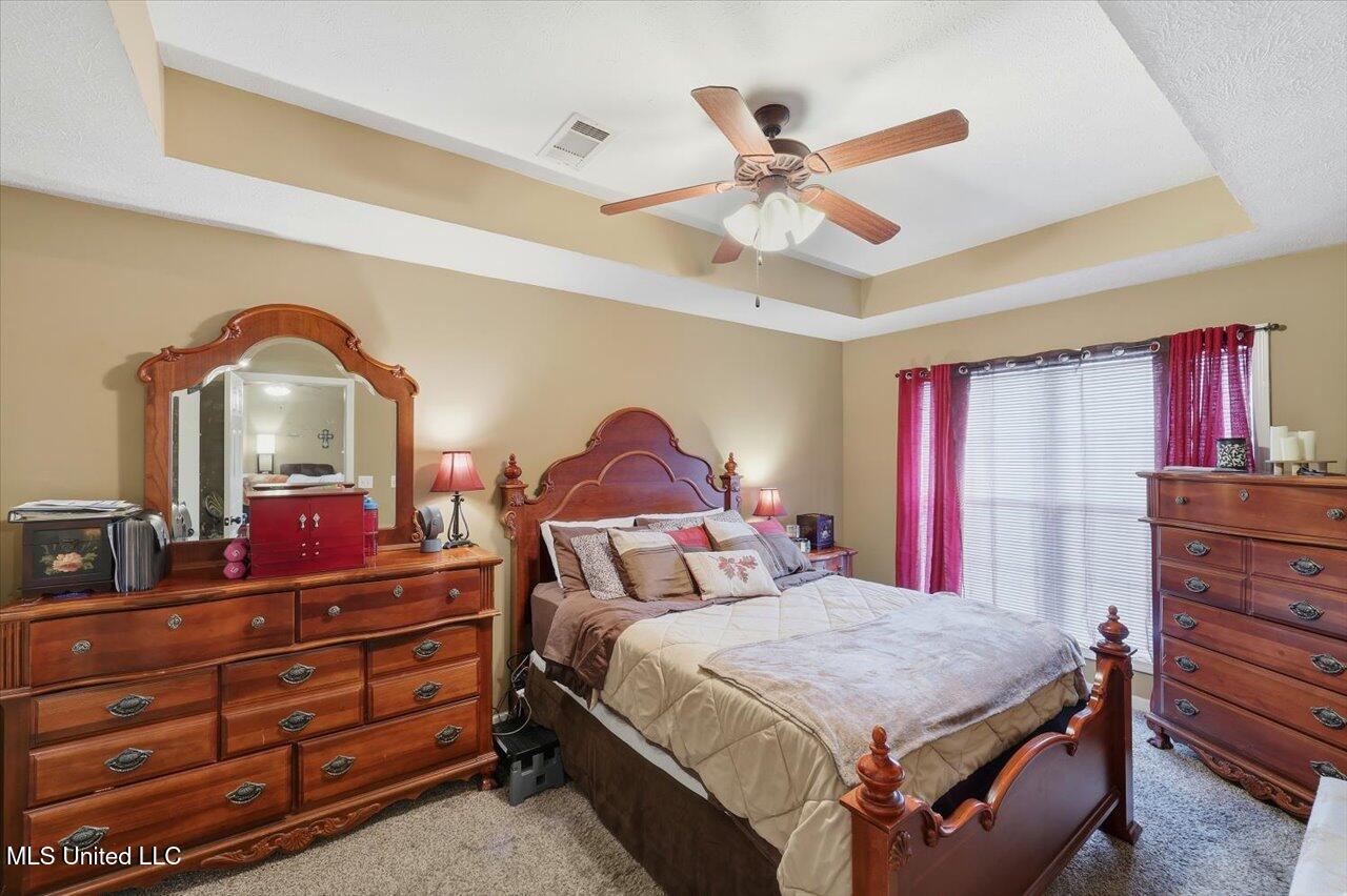 127 Torrence Cove Byram, MS 39272 - Photo 16 of 27 16-127 Torrence Cove _ Home Tours MS