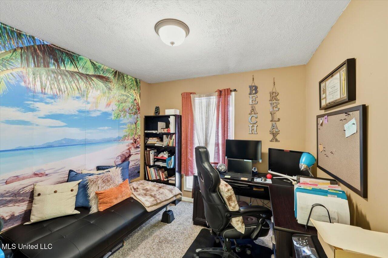 127 Torrence Cove Byram, MS 39272 - Photo 20 of 27 20-127 Torrence Cove _ Home Tours MS