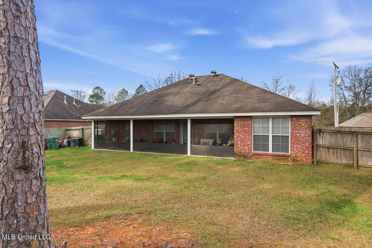 127 Torrence Cove Byram, MS 39272 - Photo 27 of 27 27-127 Torrence Cove _ Home Tours MS