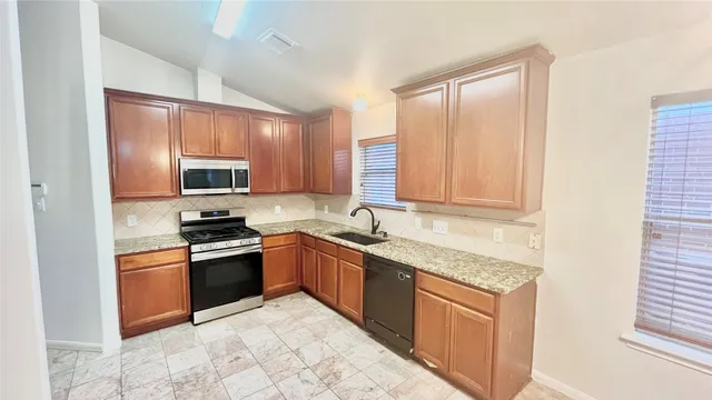 $2,300 | 18311 Melissa Springs Drive, Tomball, TX 77375