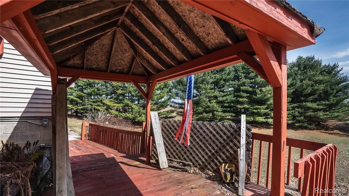 3201 Jewell Road Howell, MI 48843 - Photo 35 of 46 GREAT PLACE TO ENTERTAIN