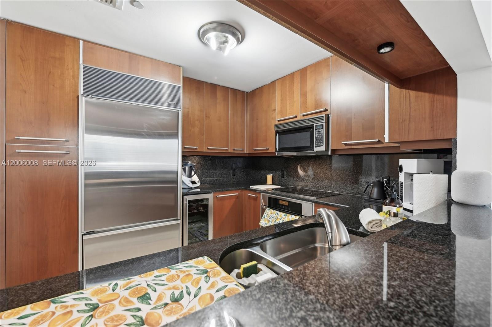 901 Brickell Key Boulevard, Unit 1009 Miami, FL 33131 - Photo 9 of 24