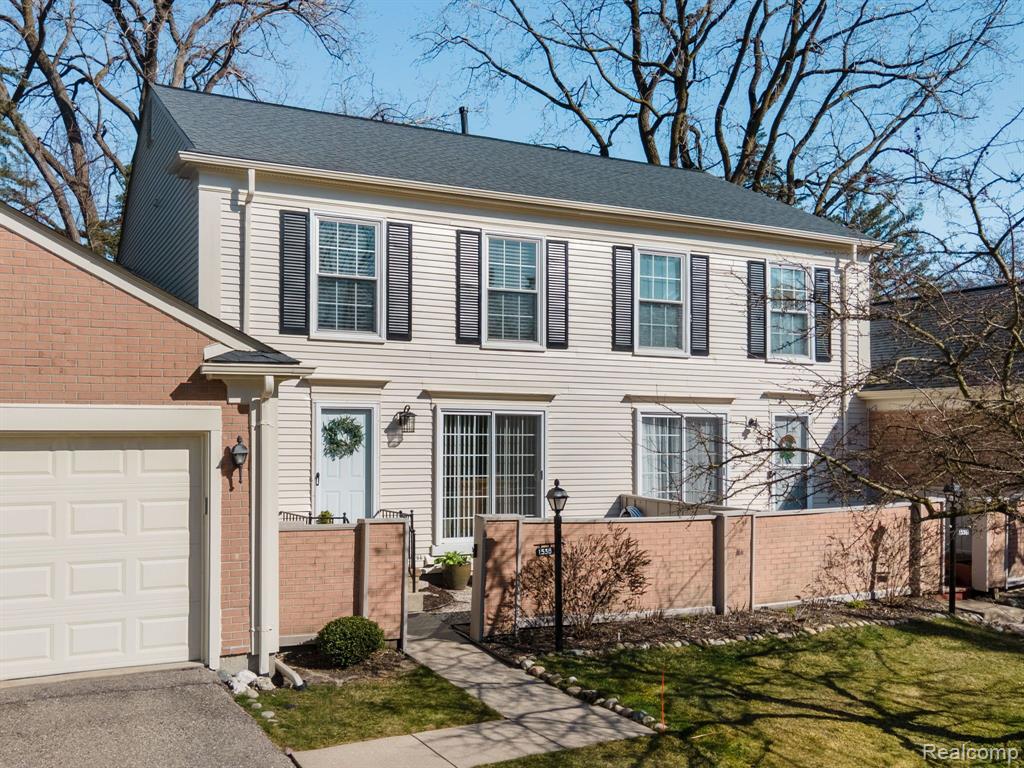 1538 Hidden Valley Lane, Unit 209 Rochester Hills, MI 48306 - Photo 3 of 35