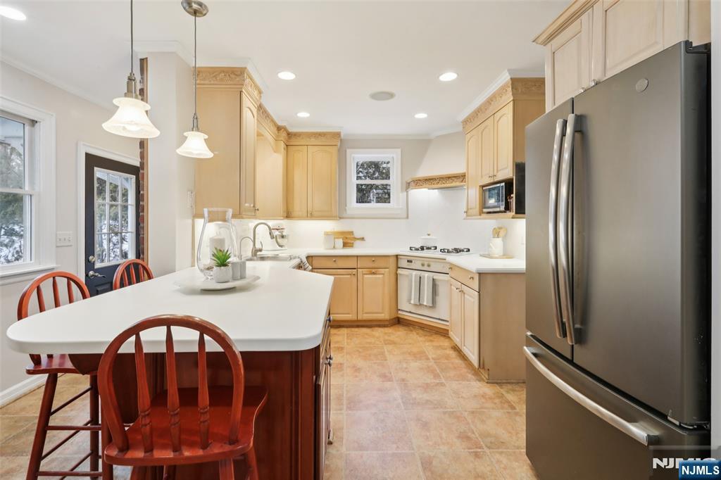 56 Highland Road Glen Rock, NJ 07452 - Photo 12 of 40