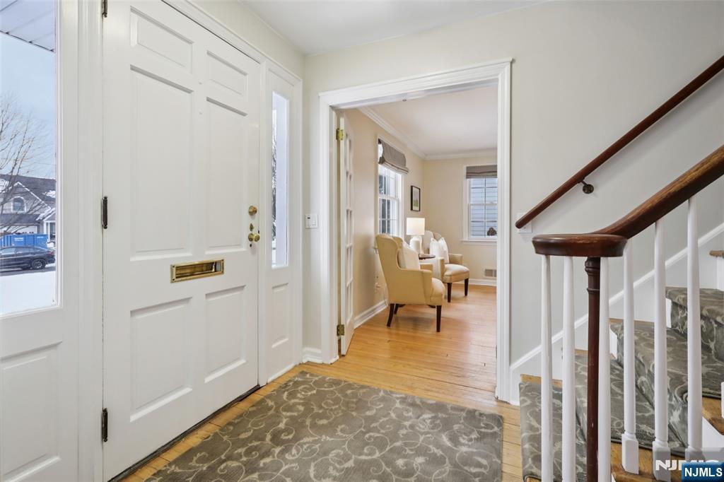 56 Highland Road Glen Rock, NJ 07452 - Photo 3 of 40