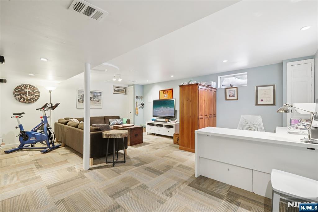 56 Highland Road Glen Rock, NJ 07452 - Photo 33 of 40