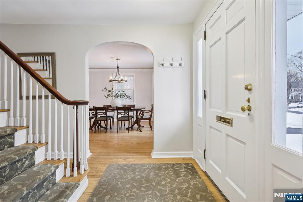 56 Highland Road Glen Rock, NJ 07452 - Photo 4 of 40