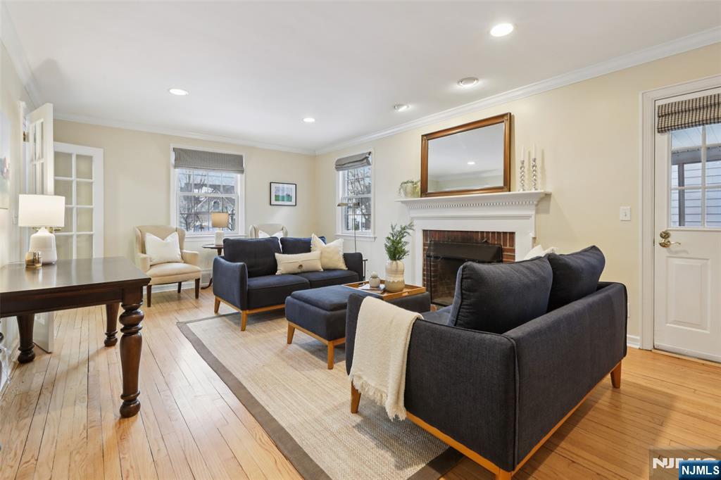 56 Highland Road Glen Rock, NJ 07452 - Photo 7 of 40