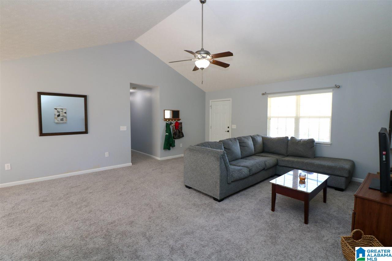 37 Wilson Way Lincoln, AL 35096 - Photo 4 of 34