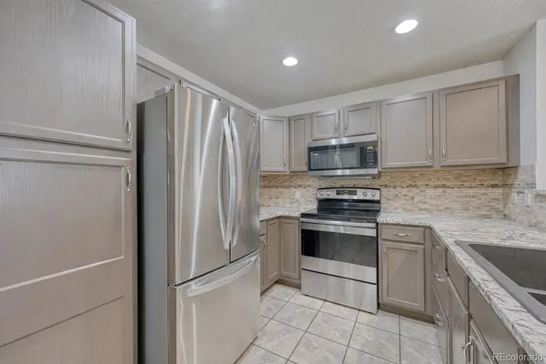 $285,000 | 8707 East Florida Avenue, Unit 407, Denver, CO 80247